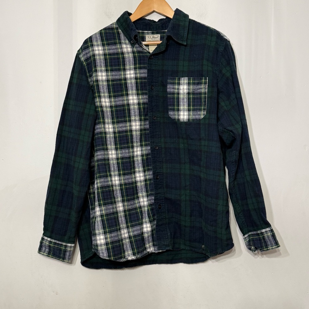 L.L. Bean Men's Green and Black Two-Tone Plaid Button-Down Shirt - Picture 2 of 7